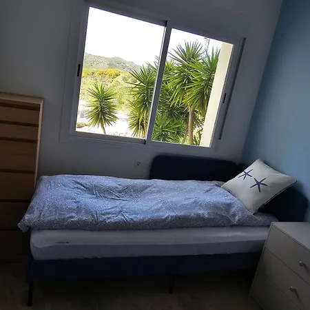 Casa Micangelo - Seaview, 5 Mins Walk To Apartment