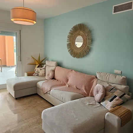 Apartment Casa Micangelo - Seaview, 5 Mins Walk To *
