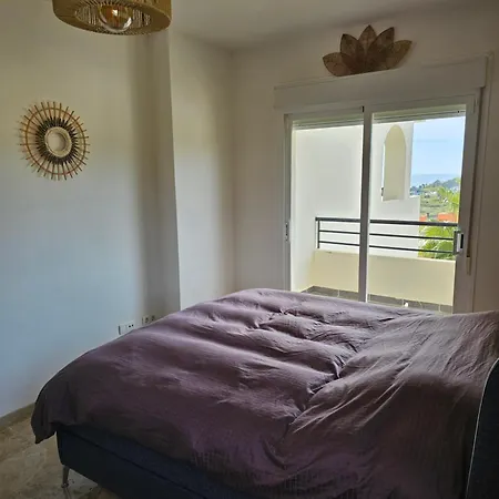Casa Micangelo - Seaview, 5 Mins Walk To Apartment Manilva