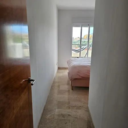 Casa Micangelo - Seaview, 5 Mins Walk To Apartment