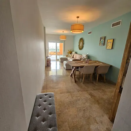 Appartement Casa Micangelo - Seaview, 5 Mins Walk To Manilva