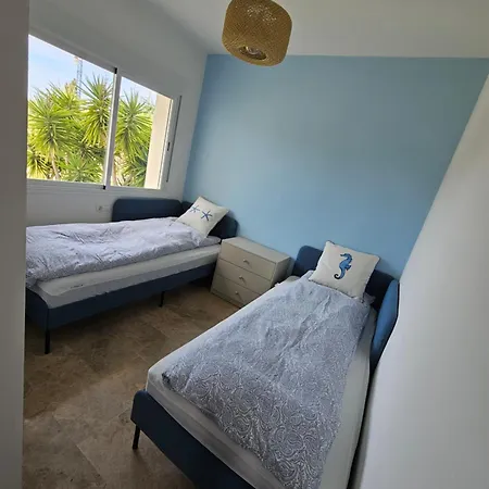 Casa Micangelo - Seaview, 5 Mins Walk To * Manilva