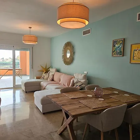 Casa Micangelo - Seaview, 5 Mins Walk To *