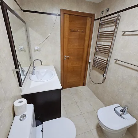 Casa Micangelo - Seaview, 5 Mins Walk To * Manilva