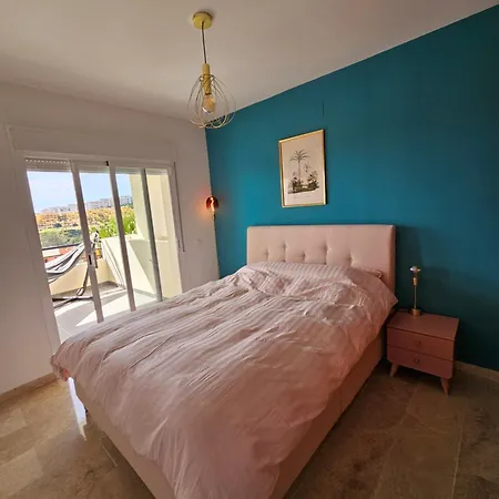 Casa Micangelo - Seaview, 5 Mins Walk To Apartment *